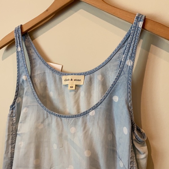 NWT Cloth & Stone brand denim polka dot tank top - Picture 2 of 4